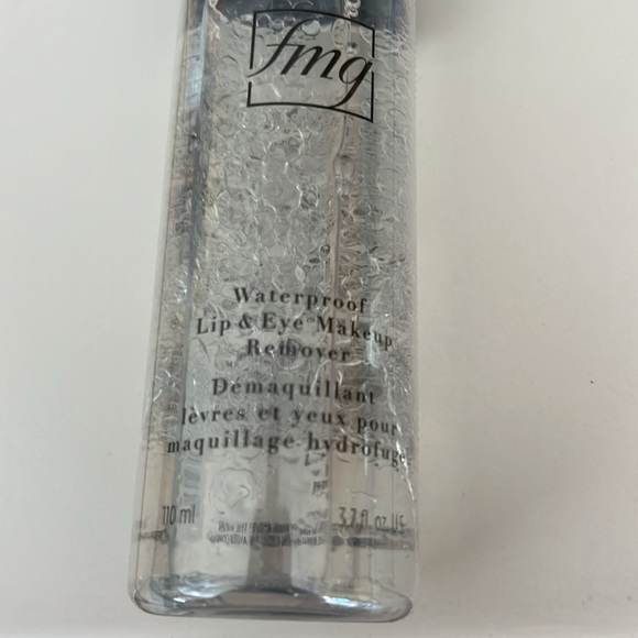 Avon fmg Waterproof Lip & Eye Make Up Remover - NIB - Picture 3 of 6